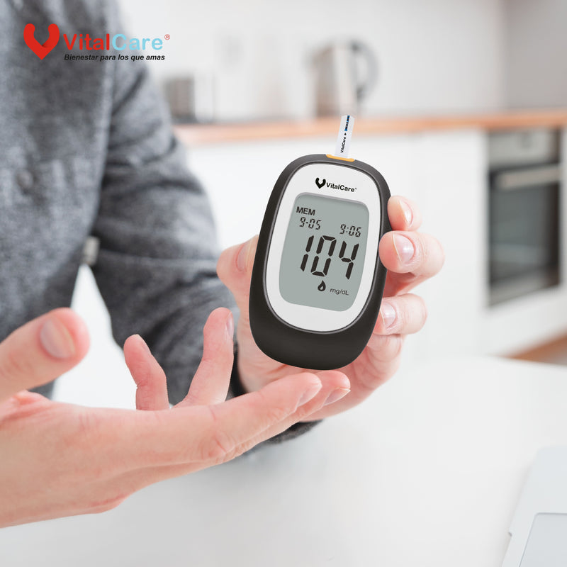 Kit Glucómetro con 50 Tiras Reactivas y 100 Lancetas VitalCare 310